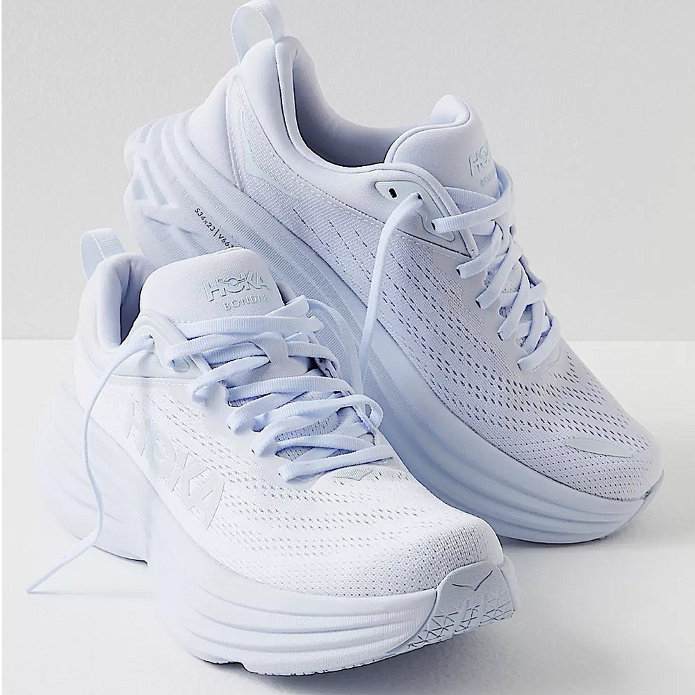 HOKA BONDI 8 RUNNING SHOE